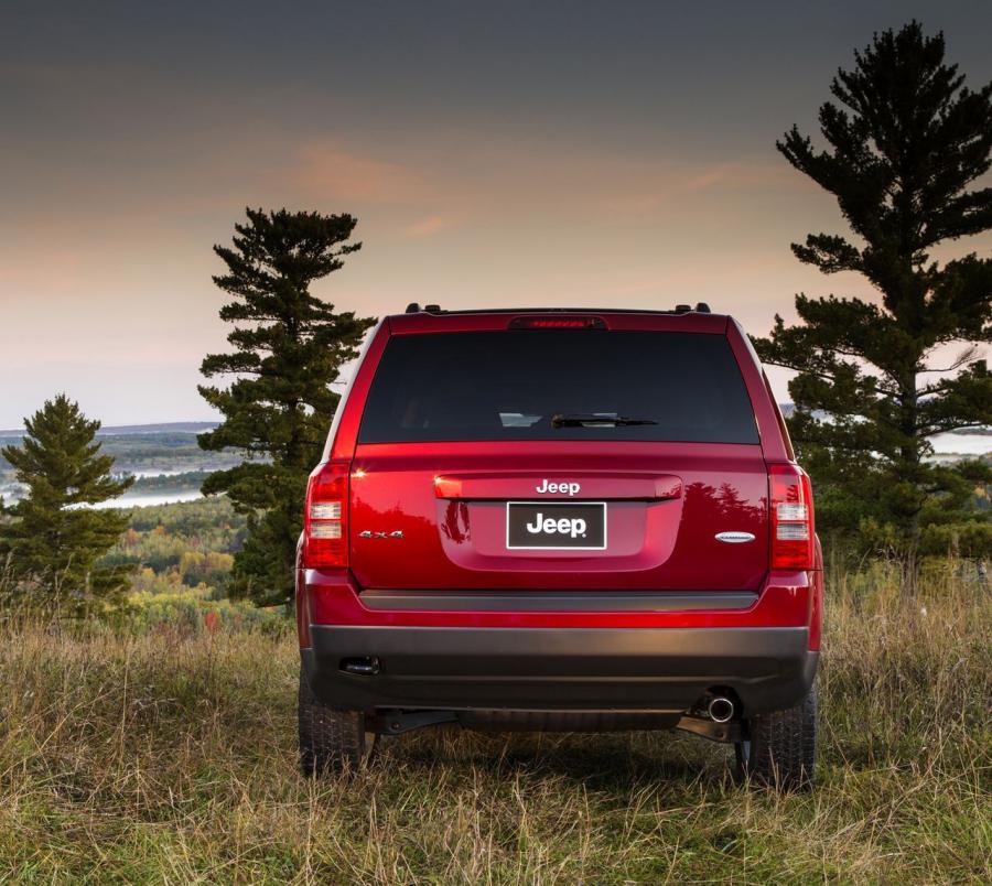  Jeep Patriot 2014 года  (фото 3 из 17)